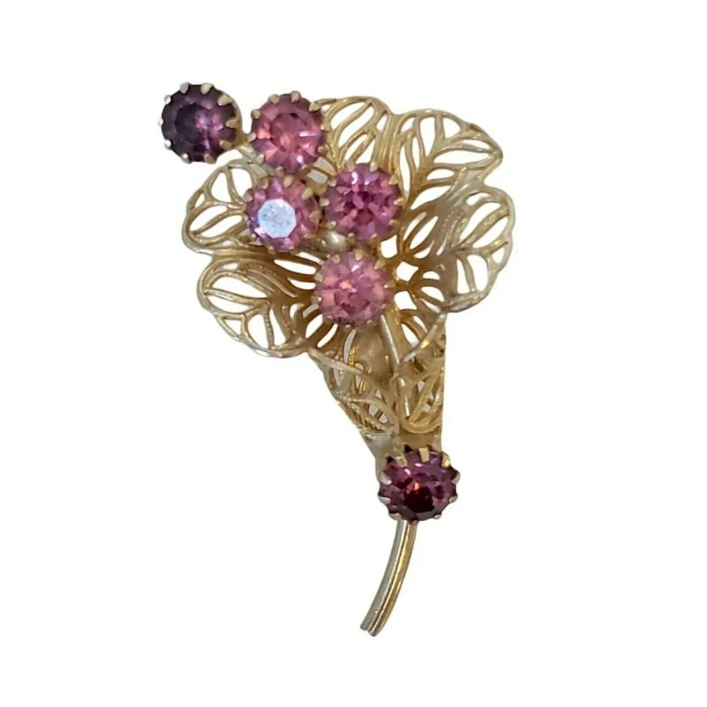 Vintage Gold Tone Flower Floral Brooch‎ Pin Open Work Pronged Pink Purple Stones